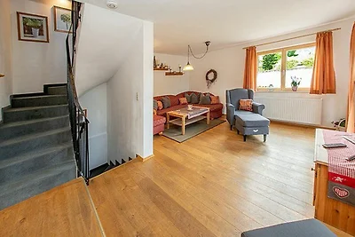 Modernisierte Doppelhaushälfte mit Garten und...
