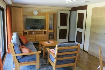 Ferienhaus neu renoviert mit 3 SZ und 3 Bäder...