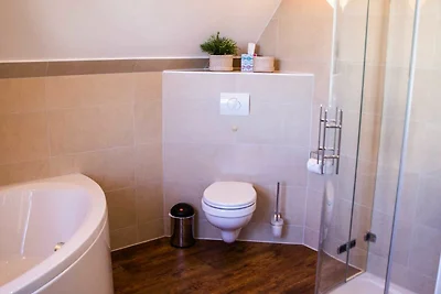 H10: 4-Raum-Ferienhaus für 6 Personen mit...