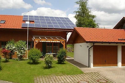 Ferienhaus in Holzbauweise mit überdachter Te...