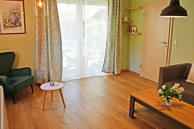 ***Ferienwohnung mit Terrasse*** / Fam. Dinda