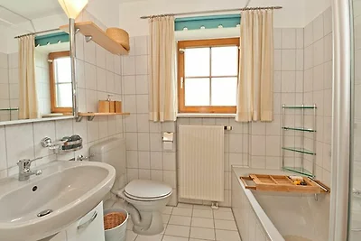 Rustikale Ferienwohnung mit Terrasse & Kamino...