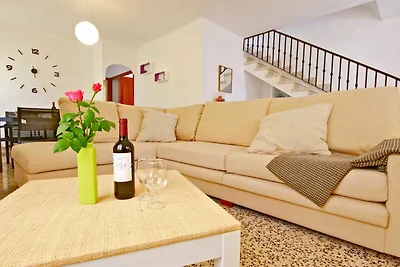44244 Dorfhaus Casa Delfín