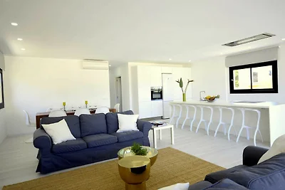 44372 Villa de Diseny
