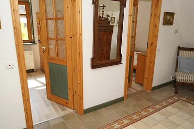 - mit Ladestation am Haus für E-Autos...