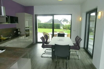Kleeblatt Wohnung Flieder