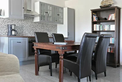 Hochwertige Ferienwohnung direkt am Hafen mit...