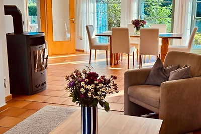 grosses Ferienhaus mit Kamin in ruhiger Natur...