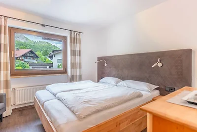 Ferienwohnung mit Bergblick, Balkon und...