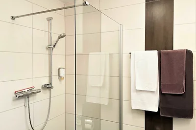 Mehrbettzimmer 210