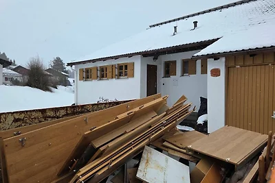 Modernes Ferienhaus mit Blick auf die Alpspit...