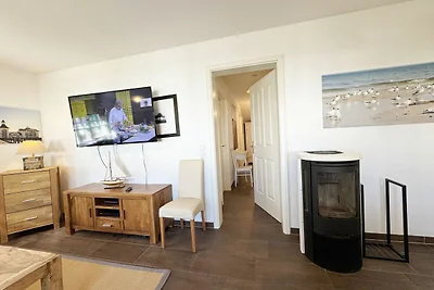 Wohnung 04 mit Kamin, Balkon & Meerblick