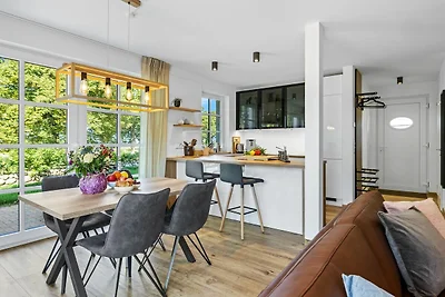 Reet-Haus XL mit 4 Schlafzimmern, Kamin und...