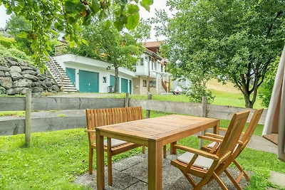 Ferienwohnung mit Bergblick, Parkplatz und...