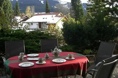 Ferienhaus mit grosser Terrasse und tollem Be...
