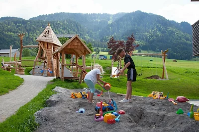 Grosses Familiennest