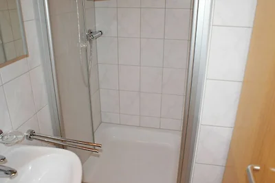 - mit W-LAN und Parkplatz vor der Haustür