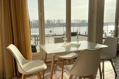 Vorderreihe, Fewo 210