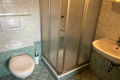 3-Raum-Ferienwohung bis 4 Pers. + Baby, Links