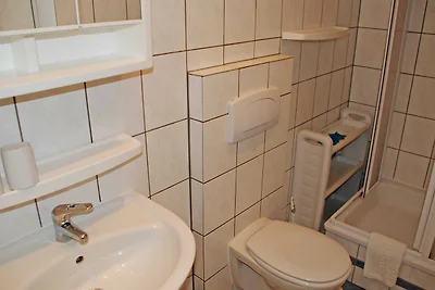 Ferienappartement Sonnenblume mit Seeblick un...