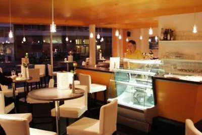 1 Raum-Appartement, Bad/WC Typ D1, Landseite