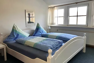 3 Familienwohnung 70m² oben