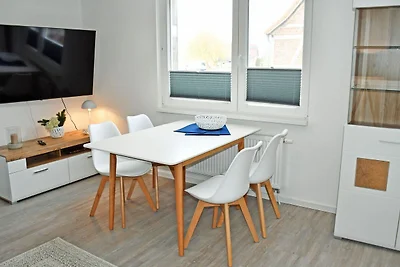 10 Ferienwohnung m. Seeblick am Hafen in...