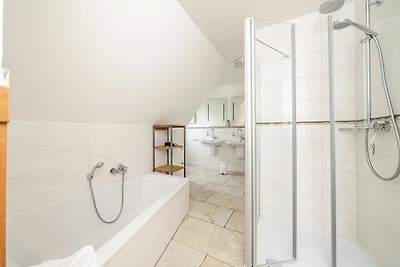 DAG-895 - Familienfreundliche Doppelhaushälft...