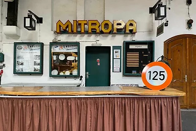 Schlafwagon mit zwei Einzelbetten -603