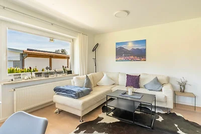 Ferienwohnung mit Bergblick, Parkplatz und...