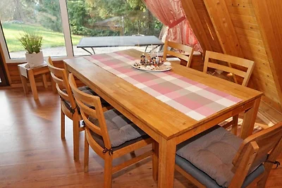 - mit W-LAN in ruhiger Lage