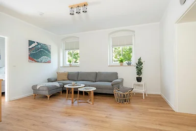 Apartment 1 Fred