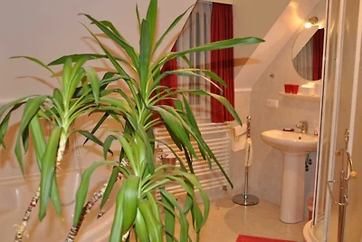 FERIENWOHNUNG Paris mit Whirpool