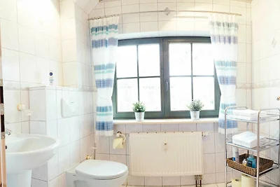 Ferienhaus unterm Reetdach in Woorke