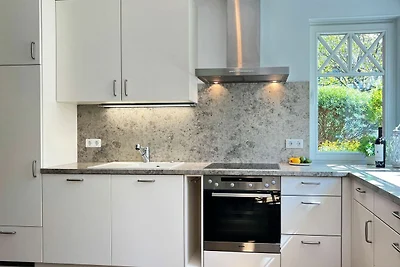 Bültenzeit mit WLAN, Parkplatz und Terrasse