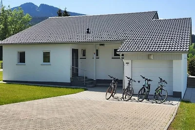 Gut ausgestattetes Ferienhaus für erholsame S...