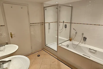 Ferienwohnung Rebensburg