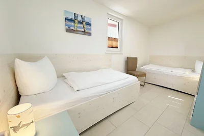 Doppelhaushälfte Nr. 2 mit Terrasse & Sauna