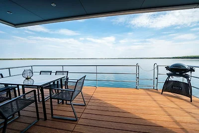 6. Schwimmendes Ferienhaus Albatros