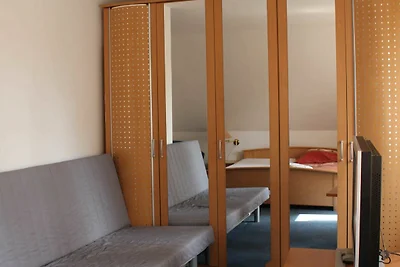 Zimmer 5 Familienzimmer mit Badewanne