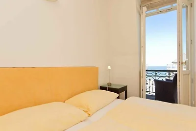 Villa Artemis, 10 Patras