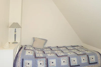 Haus Josias B - links