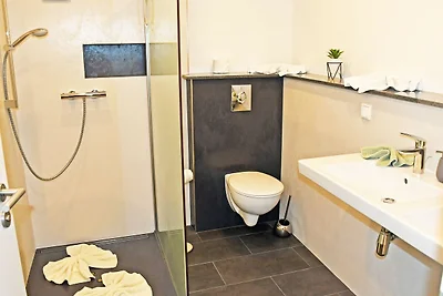 10 Ferienwohnung m. Seeblick am Hafen in...