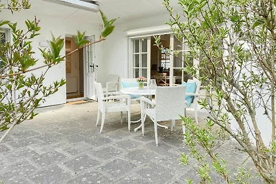 Strand Cottage