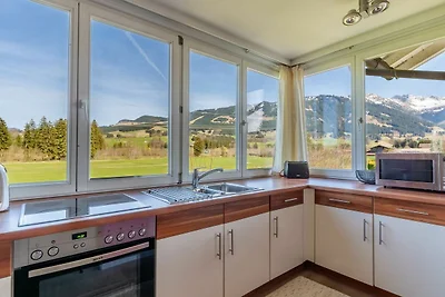 Ferienwohnung mit Bergblick, Parkplatz und...