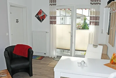 2-Raum-Ferienwohnung mit Terrasse in ruhiger...