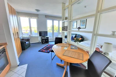 KNE-46 - Helles Appartement mit grossem Balko...