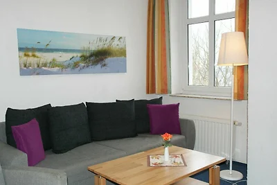 3 Raum/ Balkon mit Seeblick