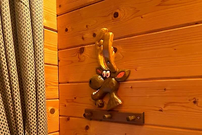 LTD-105 Holzblockhaus für 4 Personen mit...