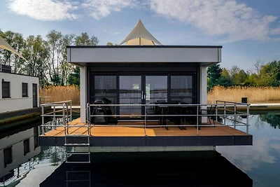 6. Schwimmendes Ferienhaus Albatros